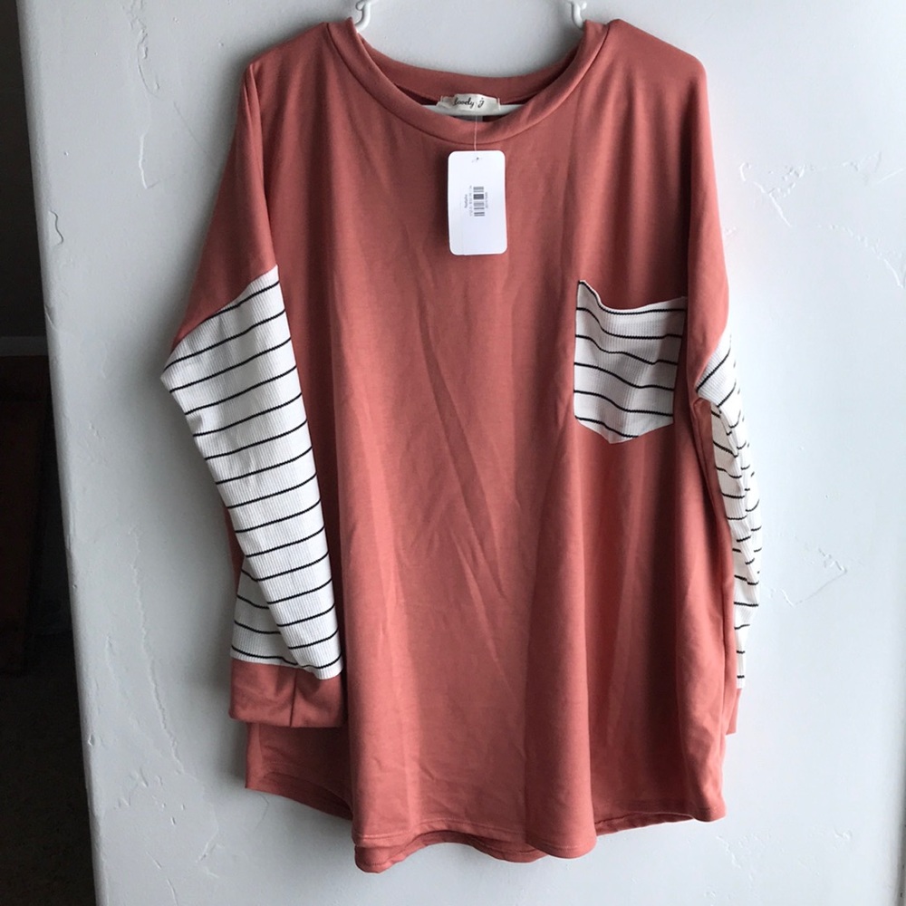 Women’s Long Sleeved Top